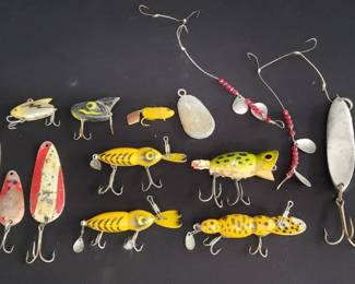 Collection of vintage fishing lures