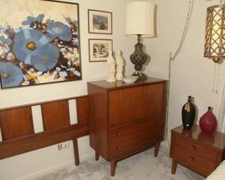 MCM MATCHING CHEST OF DRAWERS, PR. NIGHT STANDS, DRESSER W/MIRROR AND KING HEADBOARD (VERY NICE)