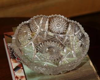 Cut crystal