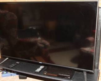 4 TV'S - ALL WORKING