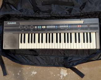 Lot #235 - Casio Casiotone CT360 Keyboard