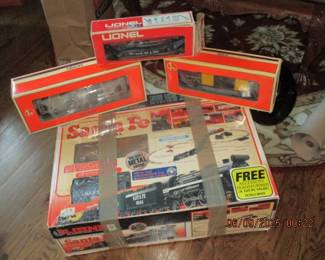Santa Fe Lionel complete train set