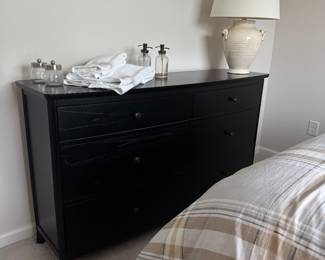 Pottery barn, six drawer dresser