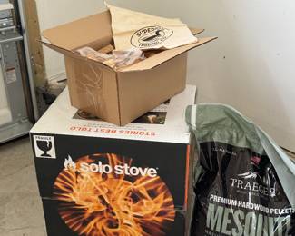 Solo stove, new inbox with accessories