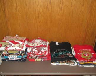 Vintage tees and sweatshirts!