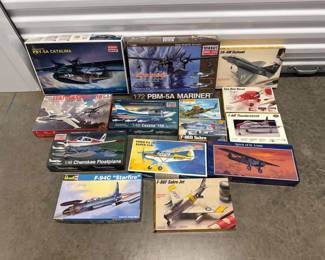 55 VintageAirplaneModelKitsFightersBombersCivilianAircraft