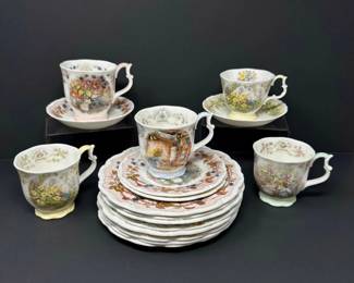 50 RoyalDoultonBramblyHedgeTablewareSetAutumnSpringWinter