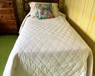 Twin bed there are 4 available