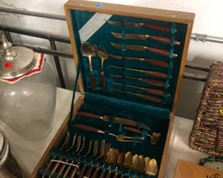 flatware set