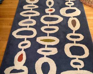 Crate and barrel 4 x 6 wool rug