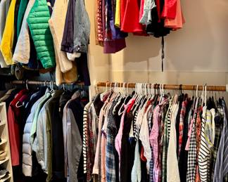 TONS of clothing, Sized S/M