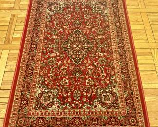Area Rug (maroon, sade green)
