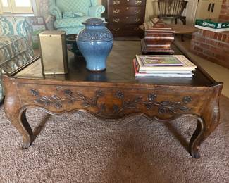 Large Queen Anne coffee table 