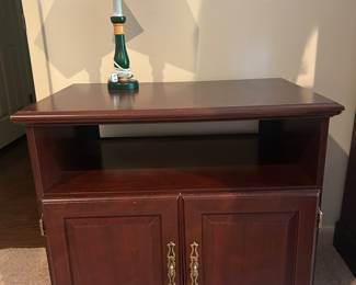 Entertainment cabinet