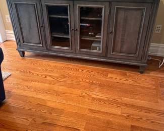 21"Deep, 73" Long, 36.5" High