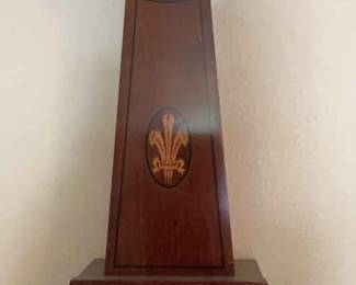 Vintage Howard Miller Banjo Clock