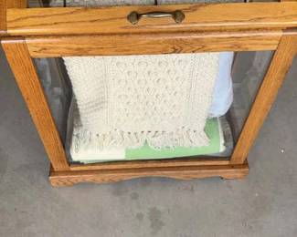 Glass In Cased Quilt Display Rack