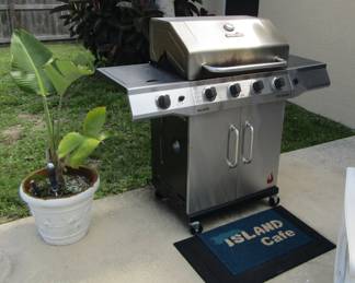 BBQ & plants