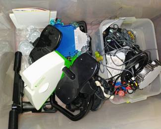 More Wii game accessories 