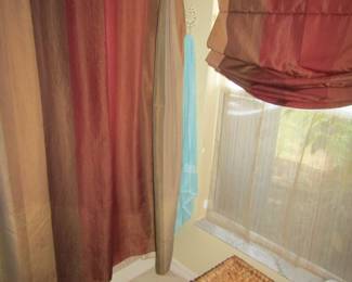 shower curtain and matching window drapes