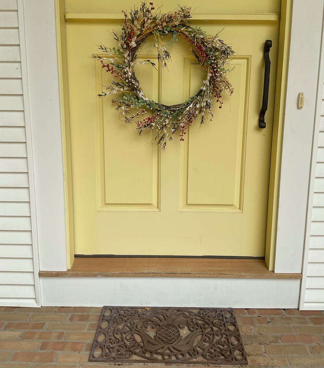Cast iron pineapple welcome mat