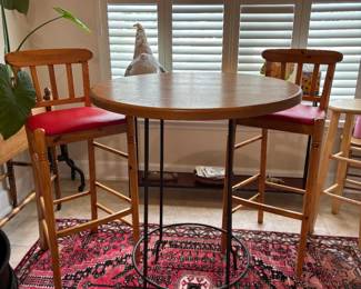 Solid wood cocktail table and bar stools