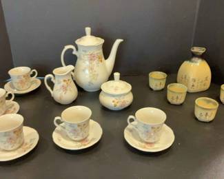 Elegant Vintage Tea Sake Set Floral Porcelain Teaset Japanese Sake Set