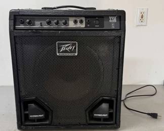 007 035 Peavey Max 112 Bass Amp