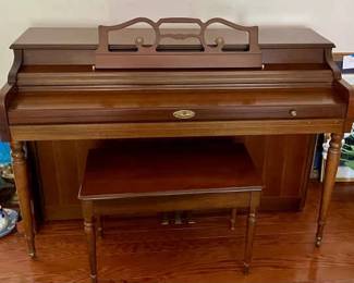 207 Piano Bench