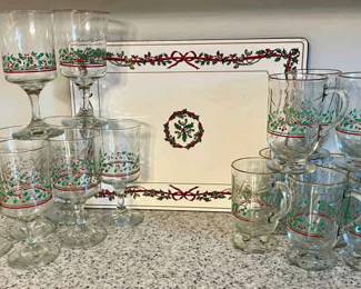 105 Christmas Glassware Place Mats