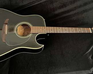 051 Fender La Brea Acoustic Electric