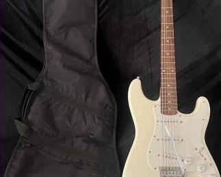 058 Squire Affinity Strat Olympic White