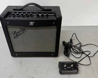 036 Fender Mustang 1 Guitar Amp