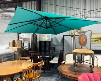 Patio Umbrella and Misc Furniture Orlando EState Auction