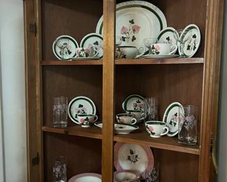 Open cupboard 