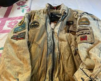 Bomber jacket w patches