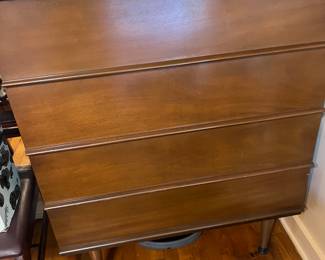 Mid century chest of drawers