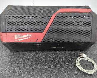 Milwaukee Wireless Jobsite Speaker