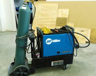 Miller Multimatic 235 MIG Welder With Cylinder