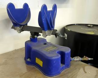 Astro Pneumatic Air Operated Paint Shaker