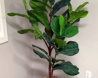Faux Fiddle Leaf Fig Tree in Textured Planter