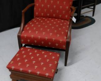 Arm chair with ottoman
