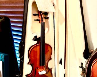 3 violins