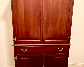 Owen Sutter armoire
