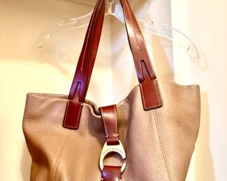 Dooney & Bourke
