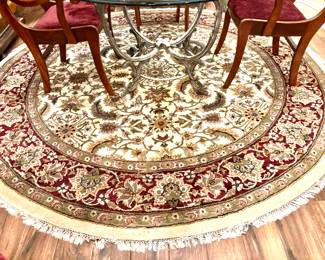Round 8' rug