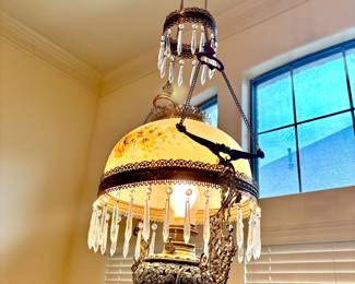 Victorian style hanging parlor lamp