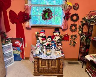 Lots of holiday decor!