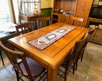 Dining table with 6 chairs and removable leaf extension