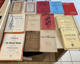 081-DEN: Classical Vocal Music Collection
